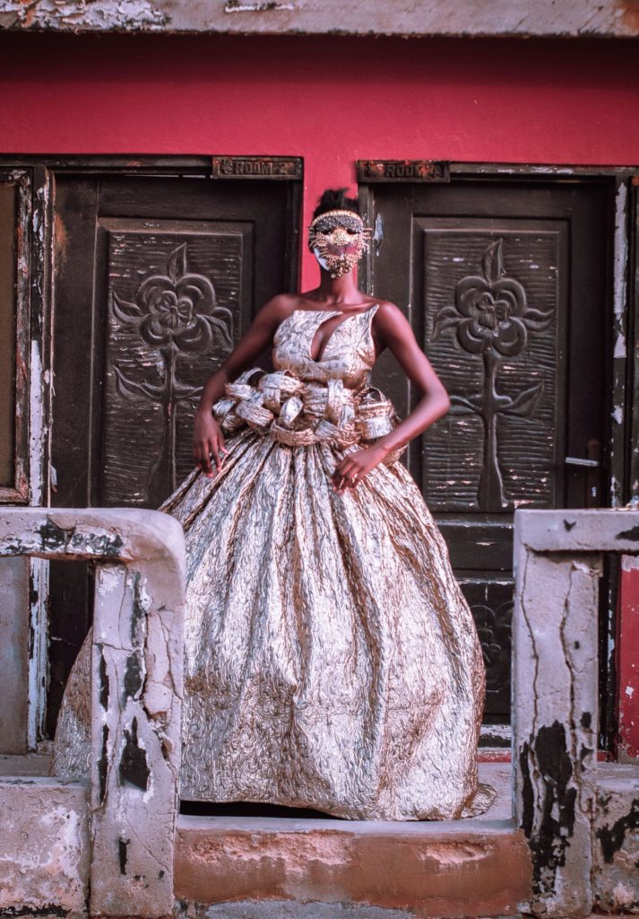 713px x 1024px - FASHION EDITORIAL With Queen Mother Naa Fynnba Korkoi Atiapa 1 From Ghana.  â€“ Magazine Le Afrique Style Brazil